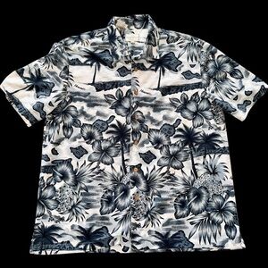 Trader Bay Hawaiian Short Sleeve Button Up T Shirt Men Size Large EUC